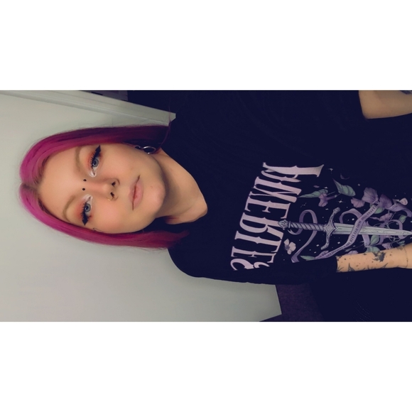 Meet your Posher, Laila♡★ - Picture 1 of 1